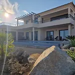 فيلة Vue Mer, Montagne Piscine La Gondiere